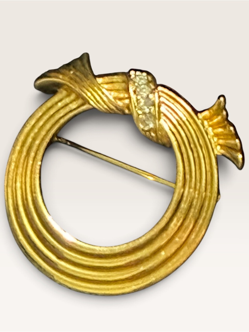 Vintage Gold Tone Circular Ribbon Brooch - Elegant Women’s Jewelry